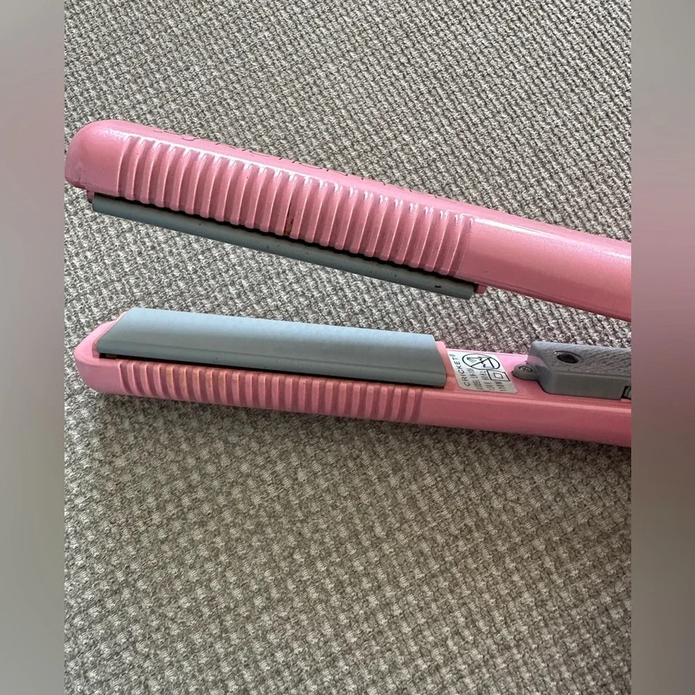 Friction free hair iron:straightener‎
